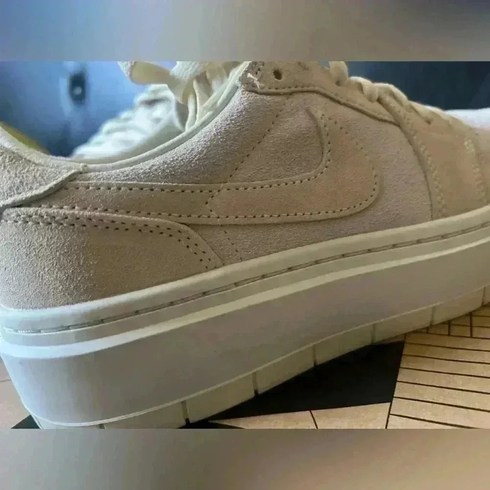 Air Jordan 1 Elevate Low Women’s Shoes - Size 10 - Picture 6 of 14